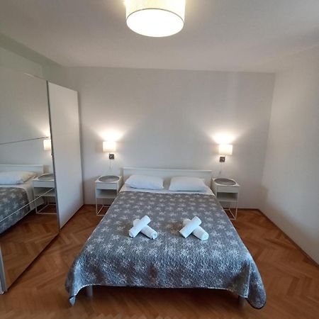 Apartment 70 M From The Beach Подгора Экстерьер фото